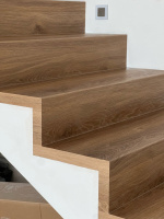 BUKOMA vinylové schody bez nsu podlaha zákazníka